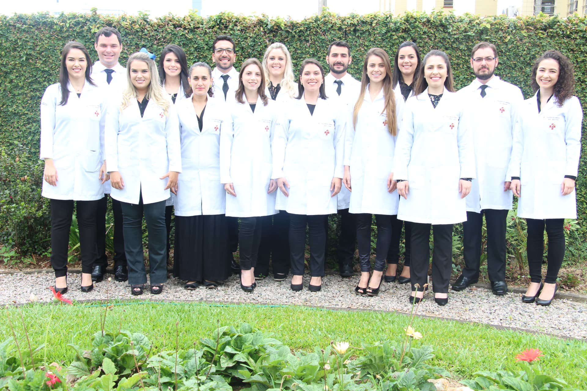 Médicos residentes concluem especialidades no HNSC