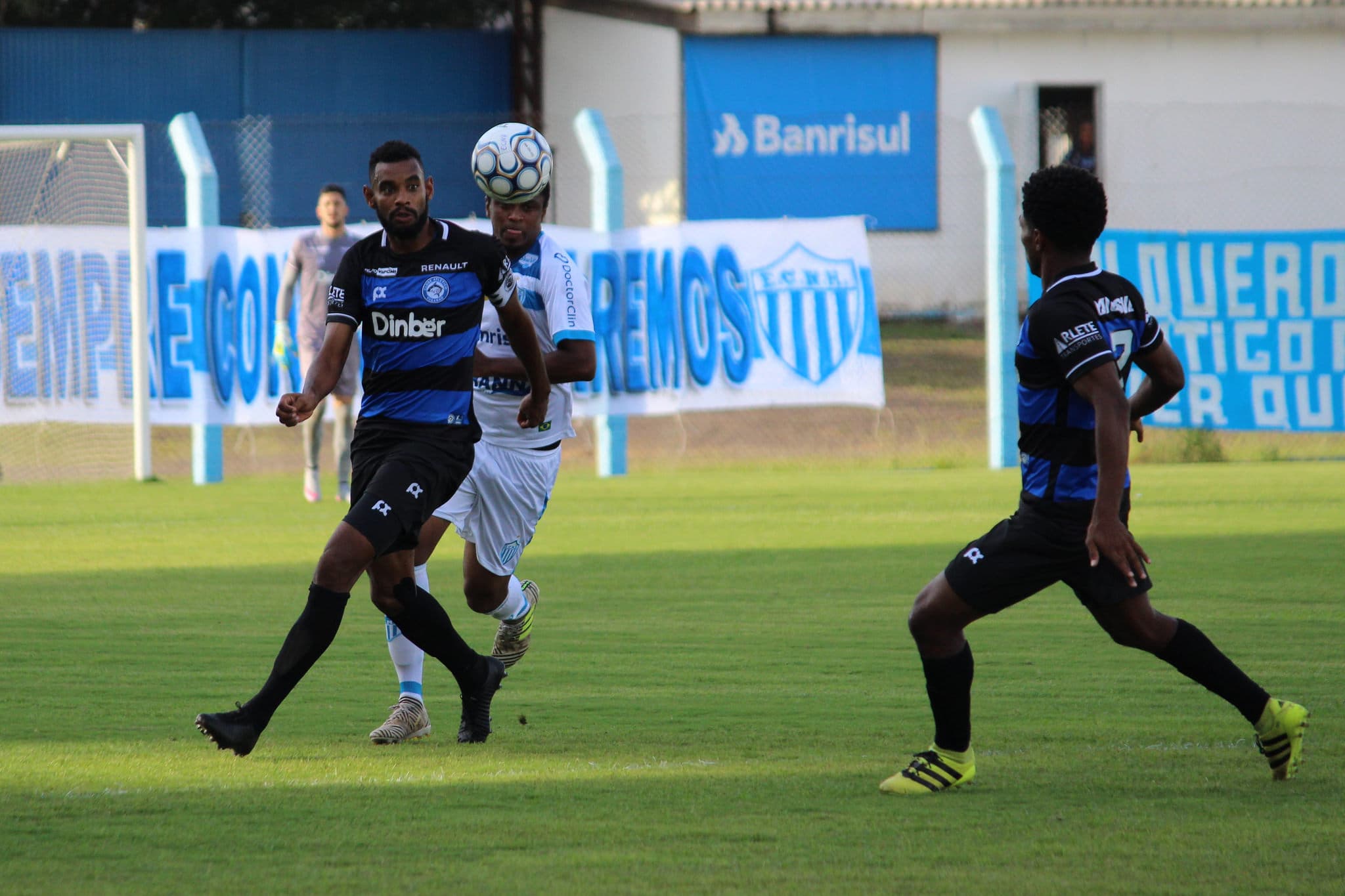 SÉRIE D: Tubarão vence o Novo Hamburgo e segue com 100% de aproveitamento