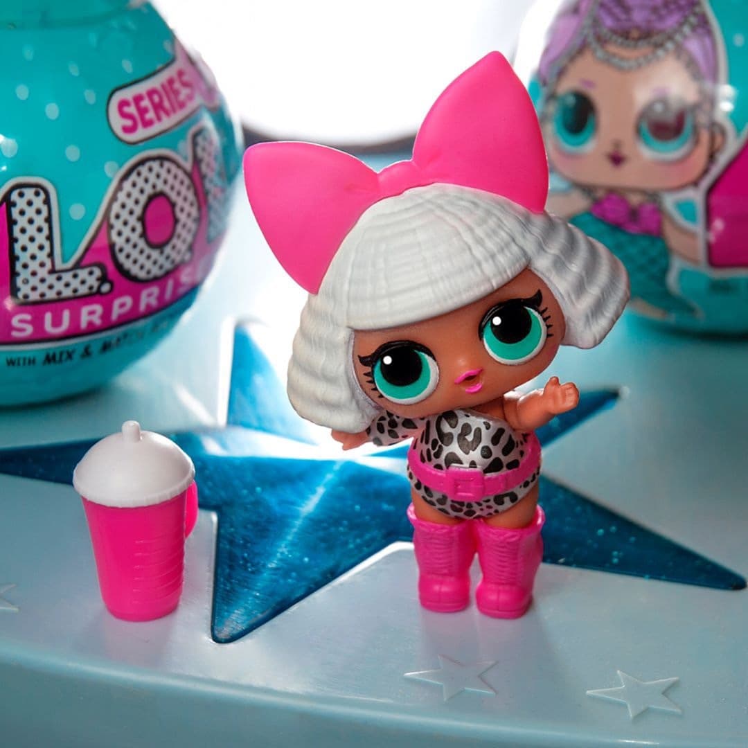 Farol Shopping promove evento das bonecas Lol