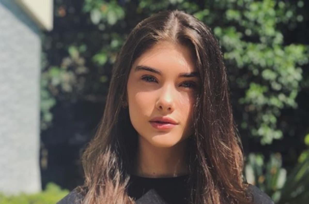 Tubaronense tem o rosto mais bonito da São Paulo Fashion Week