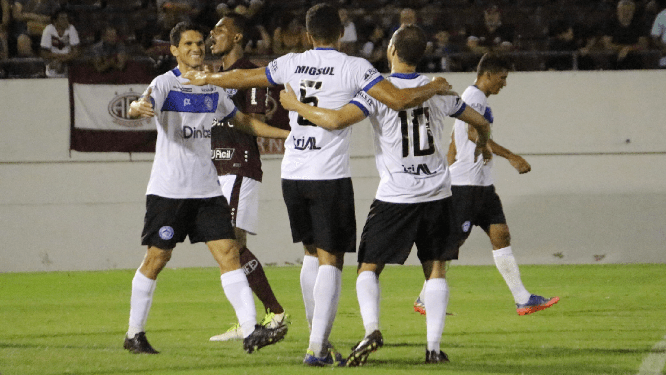 SÉRIE D: Tubarão vence a Ferroviária e conquista classificação antecipada