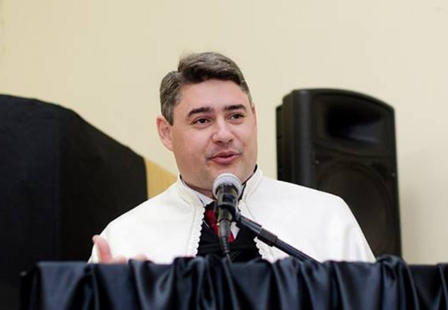 MDB suspende vereador Douglas Antunes