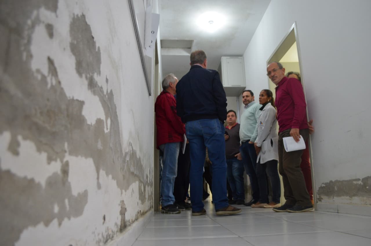 Dois anos após a inauguração, posto de saúde já passa por reforma