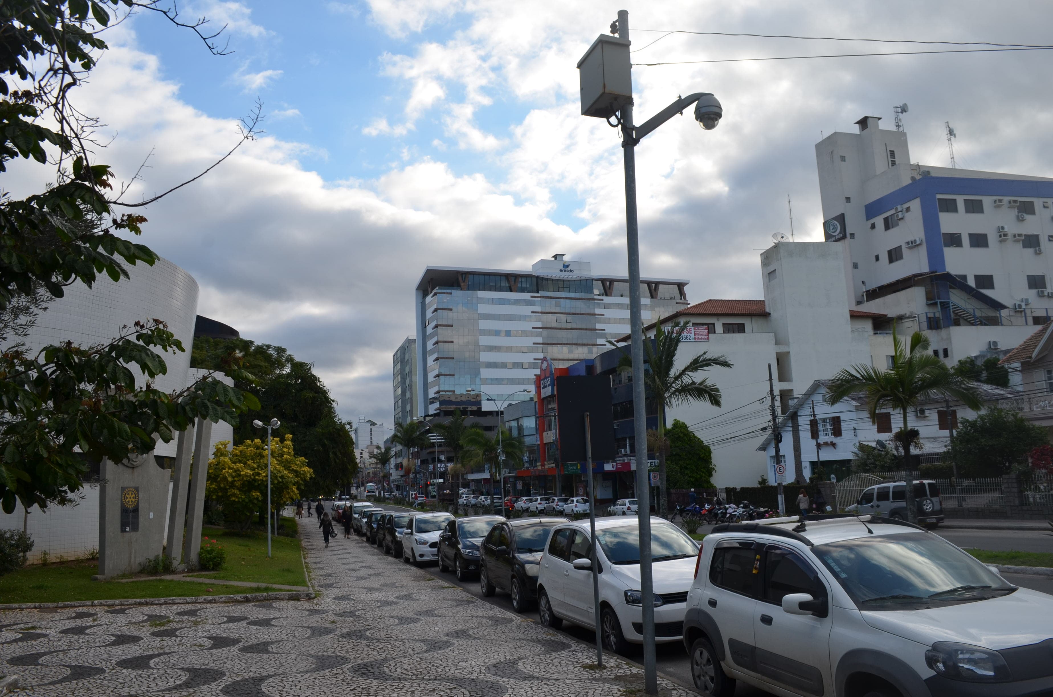 Câmara aprova projeto que suspende uso de videomonitoramento para aplicar multas