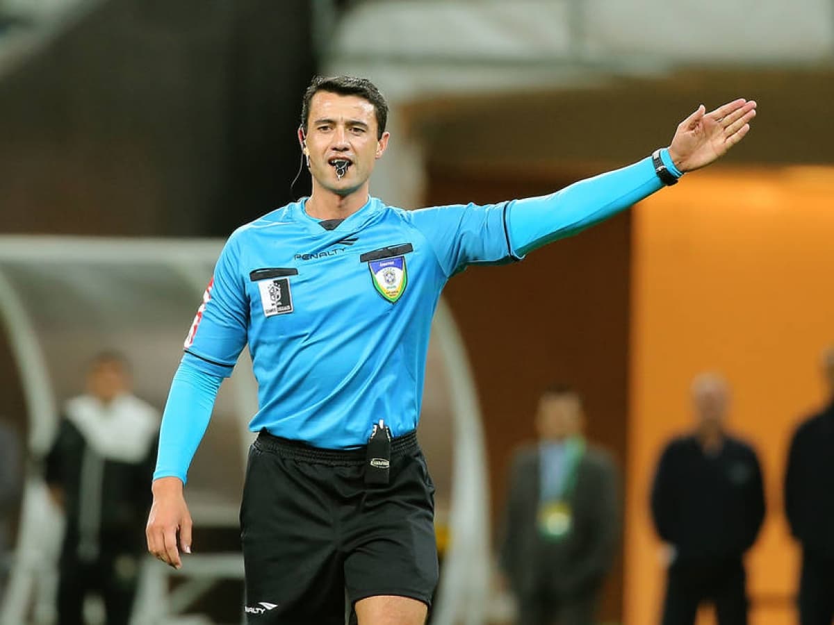 Imbitubense Braulio da Silva Machado vai apitar estreia do Flamengo no Brasileirão