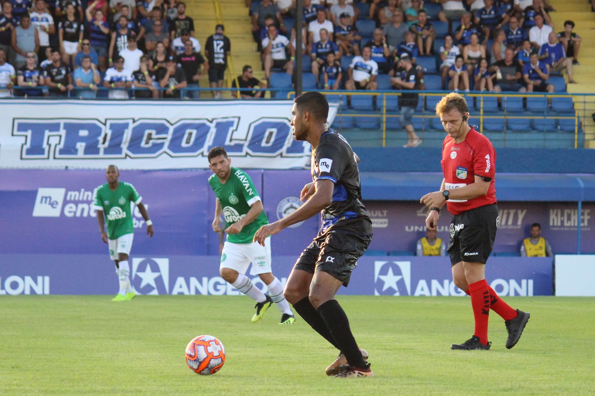 CATARINENSE: Tubarão sai na frente, mas cede empate para a Chapecoense
