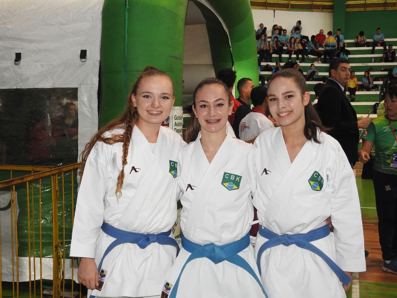 Tubaronenses conquistam sete medalhas no Sul-Americano de karatê