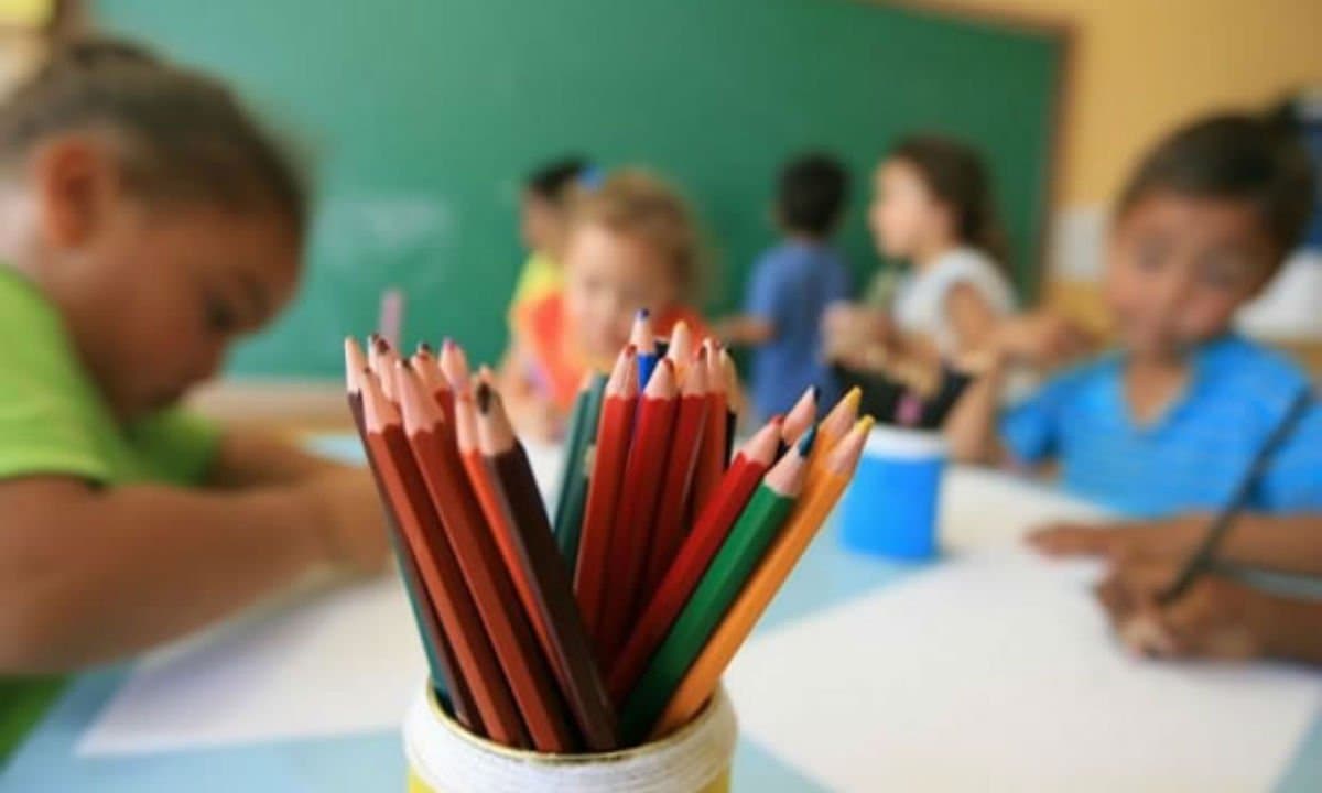 Professores serão capacitados para unificação de currículos das redes de ensino