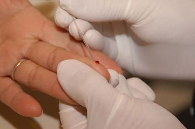 Unidades de saúde estarão abertas nesta terça-feira (30) à noite