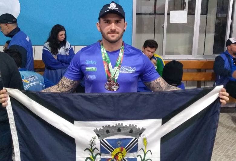Tubaronense conquista três medalhas no Parajasc