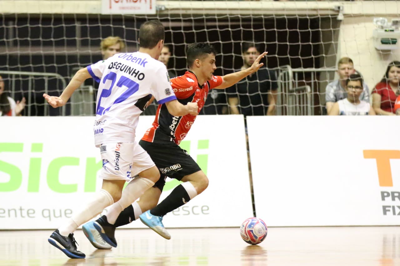 ESTADUAL: Tubarão Futsal perde em Joinville e decide vaga na final em casa