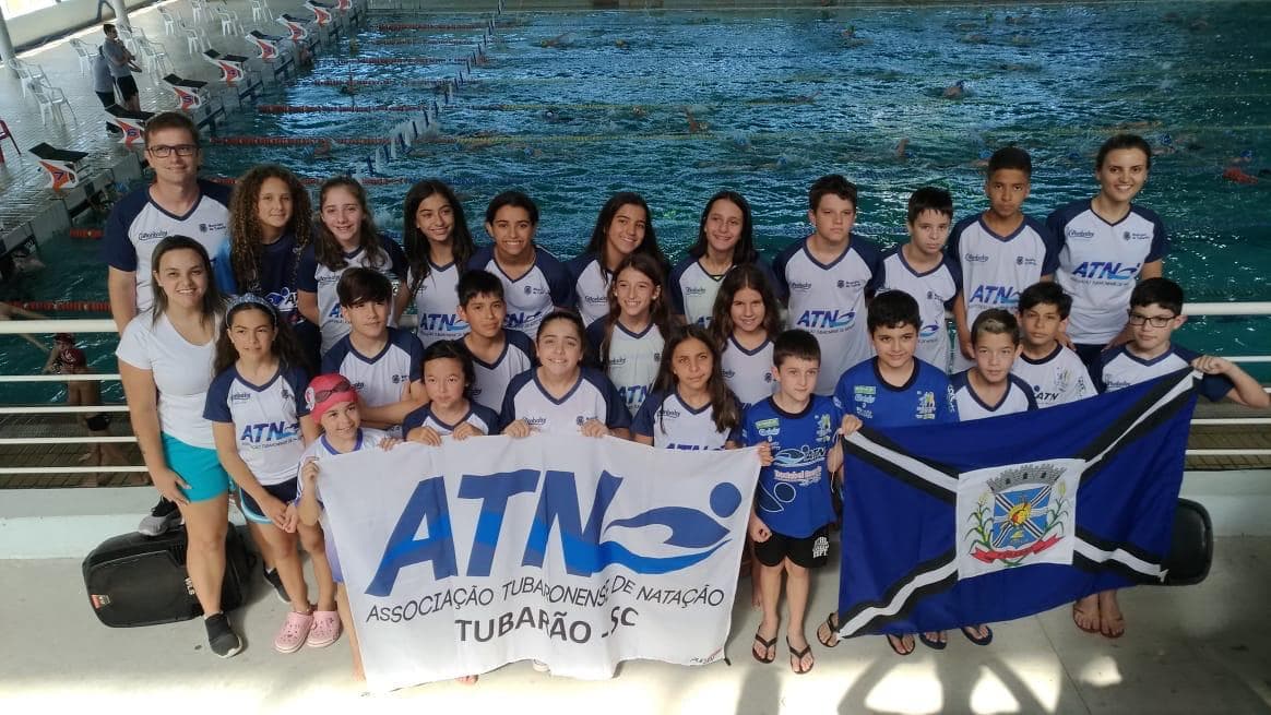 Dezessete nadadores de Tubarão disputam o Catarinense de Categorias