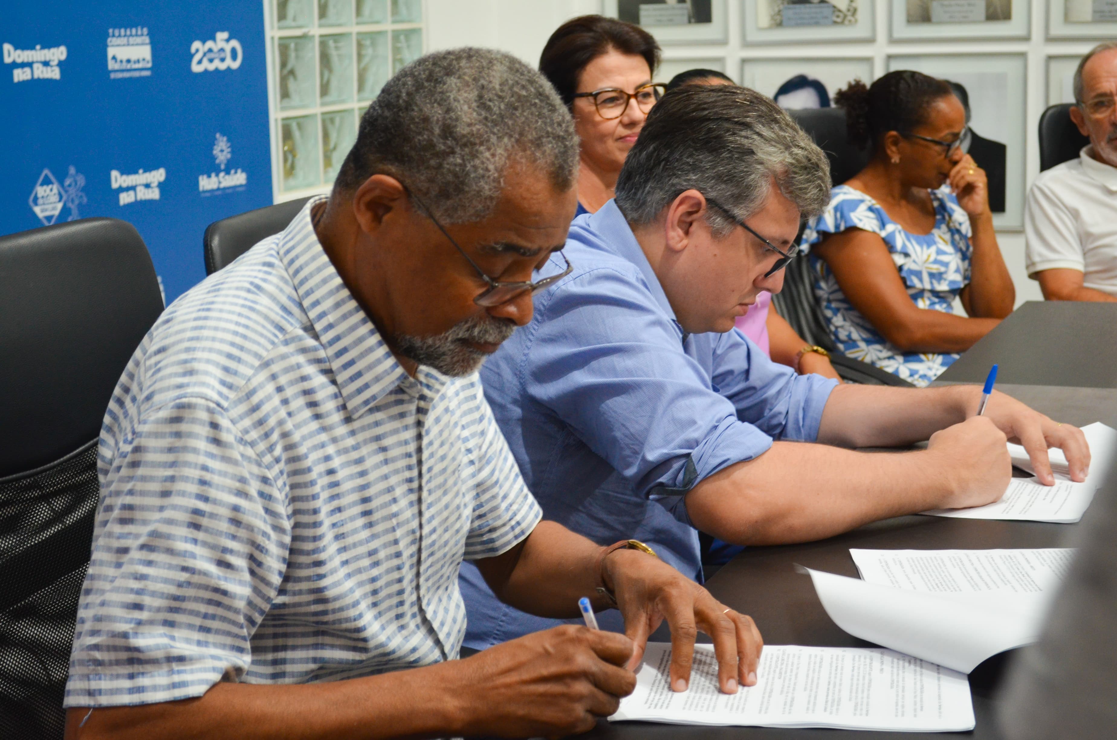 Escola municipal e CEI serão ampliados e reformados