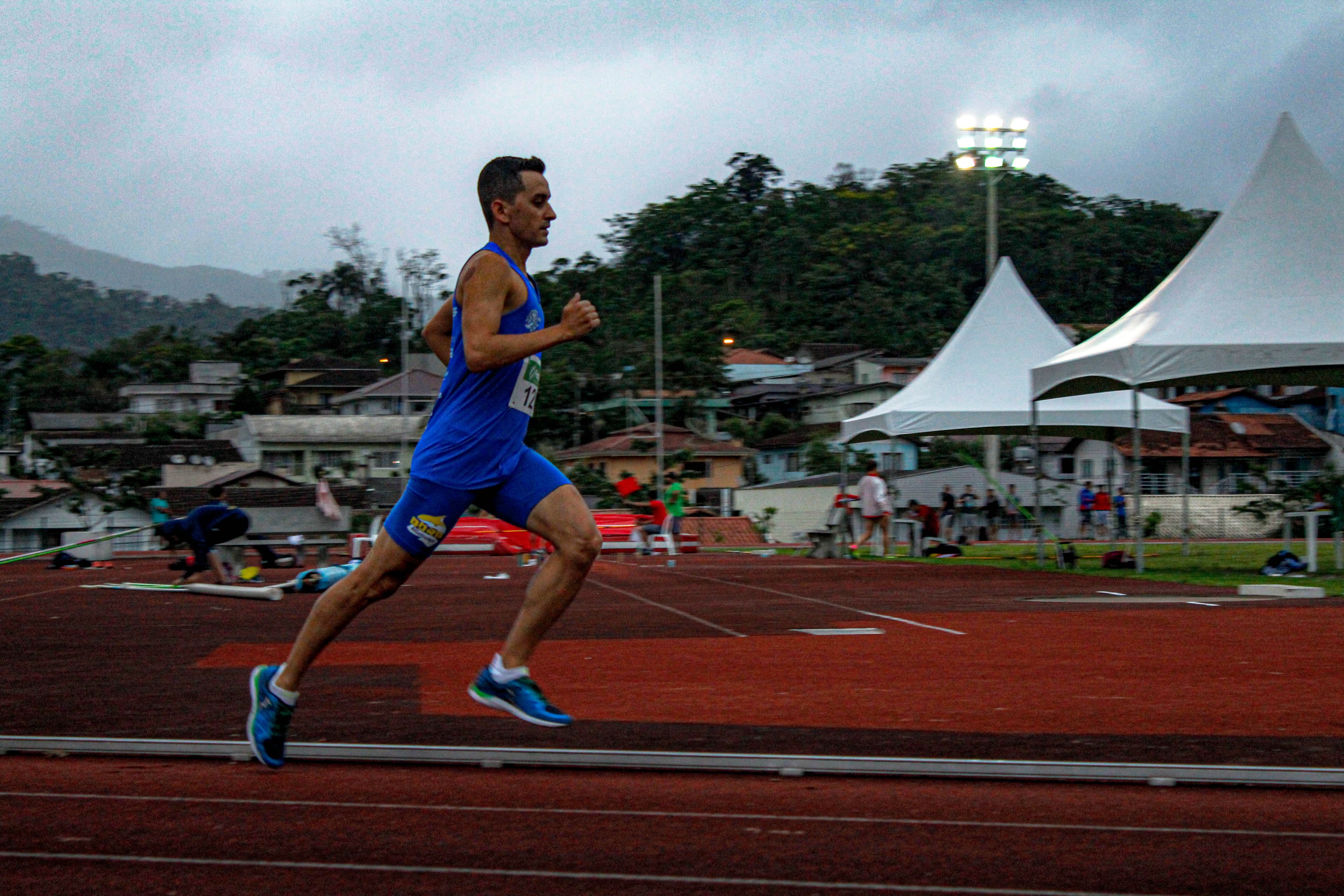 Corredor tubaronense é convocado para prova internacional