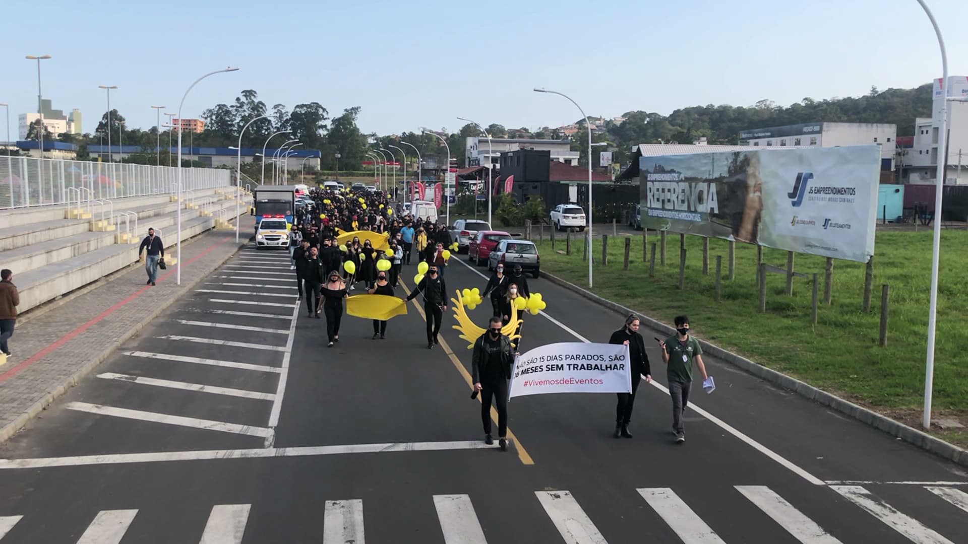 Profissionais de eventos fazem manifestação pela volta das atividades