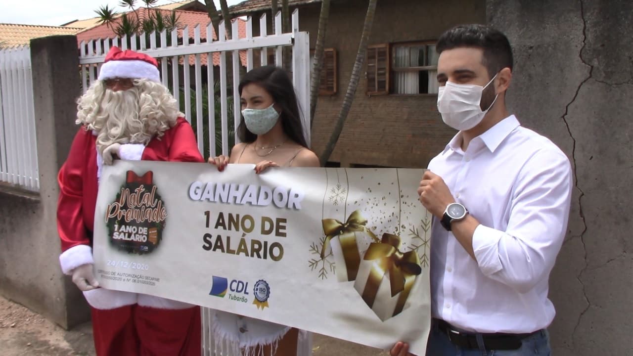 Moradora do bairro Recife ganha um ano de salário, no "Natal Premiado" da CDL