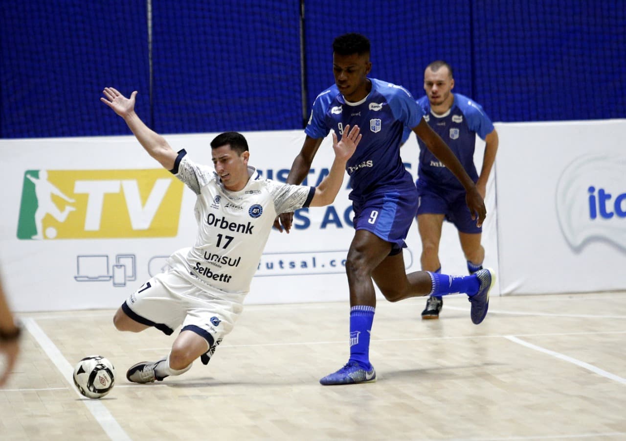 LIGA: Tubarão Futsal é goleado e encerra sequência de vitórias