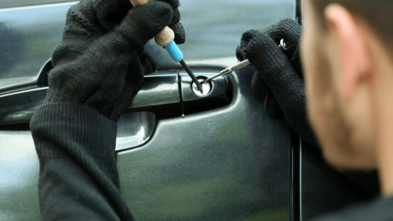 Proprietário de caminhão furtado é coagido a pagar para veículo ser devolvido