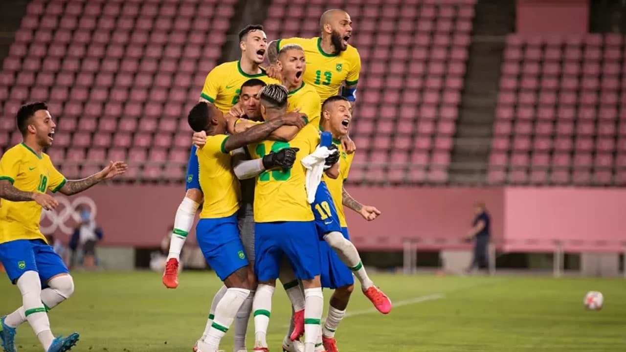 OLIMPÍADA: Nos pênaltis, futebol masculino vence o México e chega à final para disputar o bi