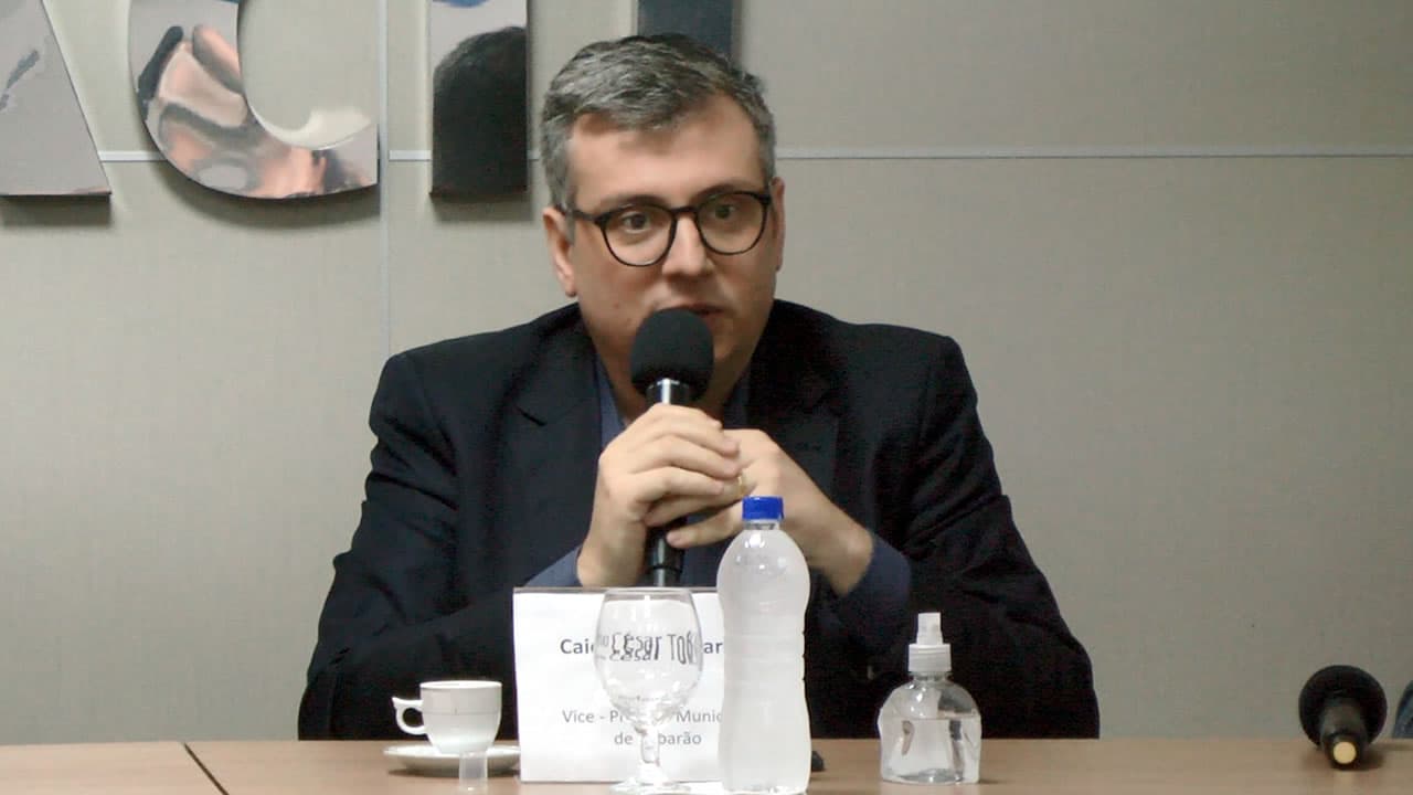 Réu na Operação Mensageiro, Caio Tokarski terá que continuar a usar tornozeleira eletrônica