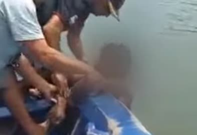 Tripulantes salvam homem de afogamento em Laguna