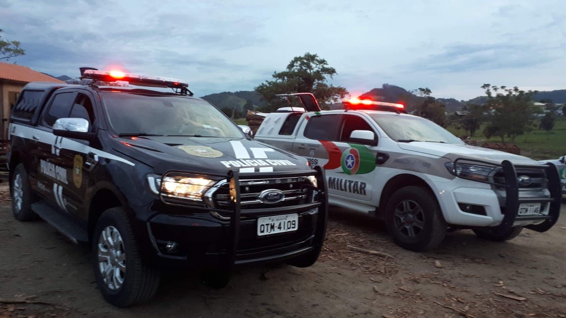 Adolescente de 14 anos é apreendido após roubo armado com facas