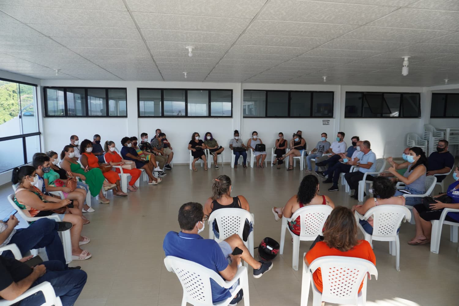 Laguna confirma reajuste de 33,24% nos salários dos professores