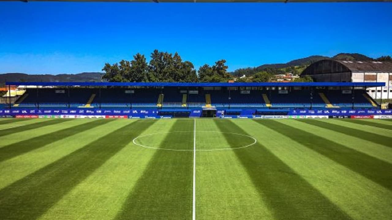 Torcida organizada do Tubarão pede saída da Baltoro