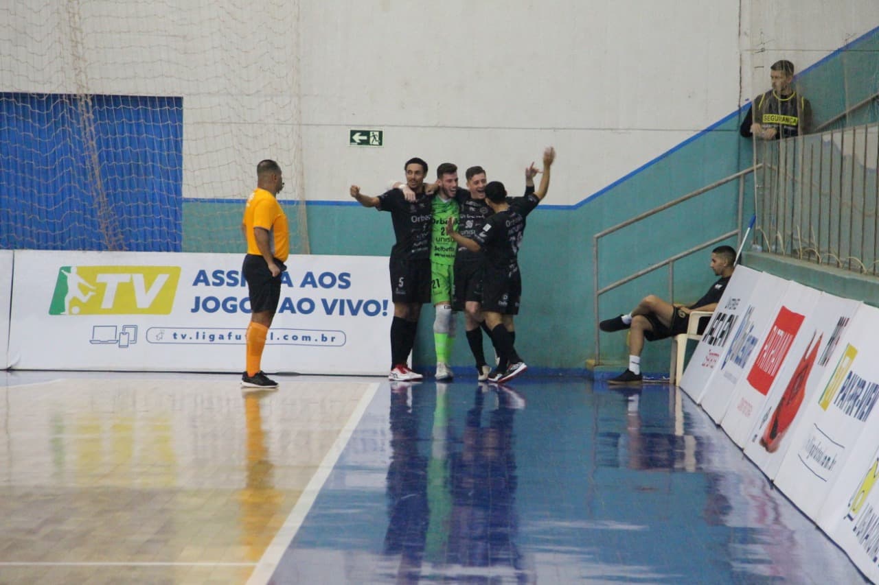 LIGA: Tubarão Futsal empata jogando fora de casa