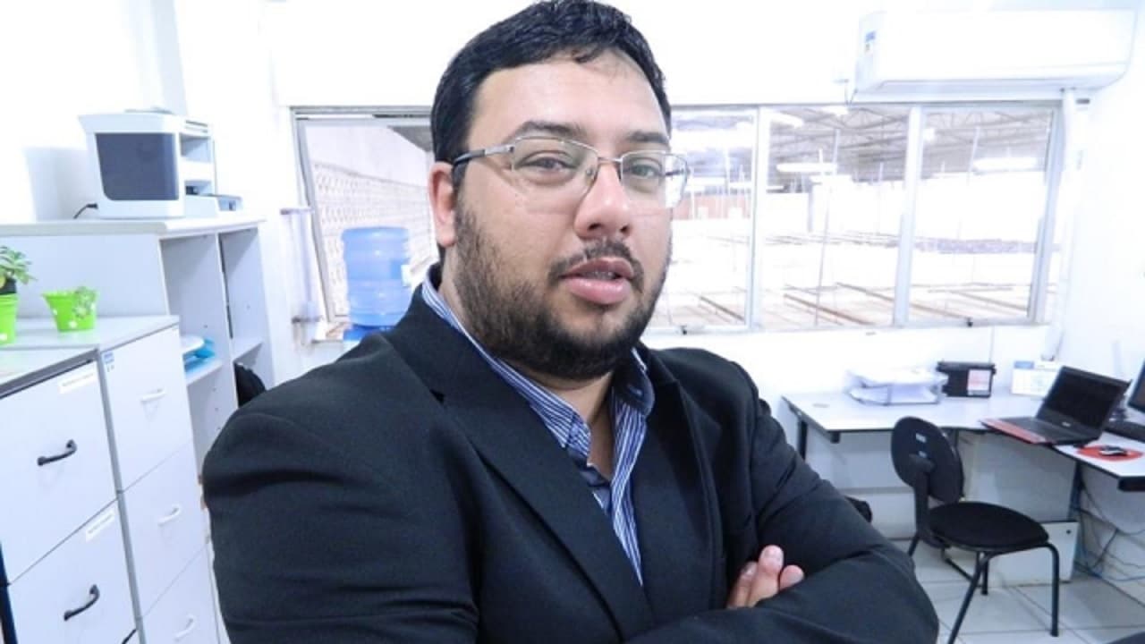 Jornalista Eduardo Ventura passa por cateterismo após sofrer infarto