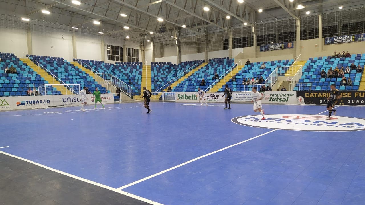 ESTADUAL: De virada, Tubarão Futsal vence em casa