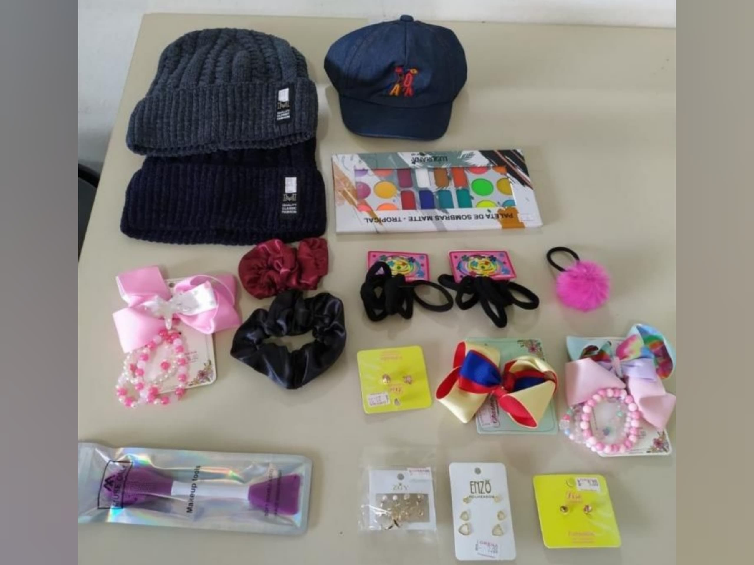 Mulher tentar furtar objetos de loja e é presa