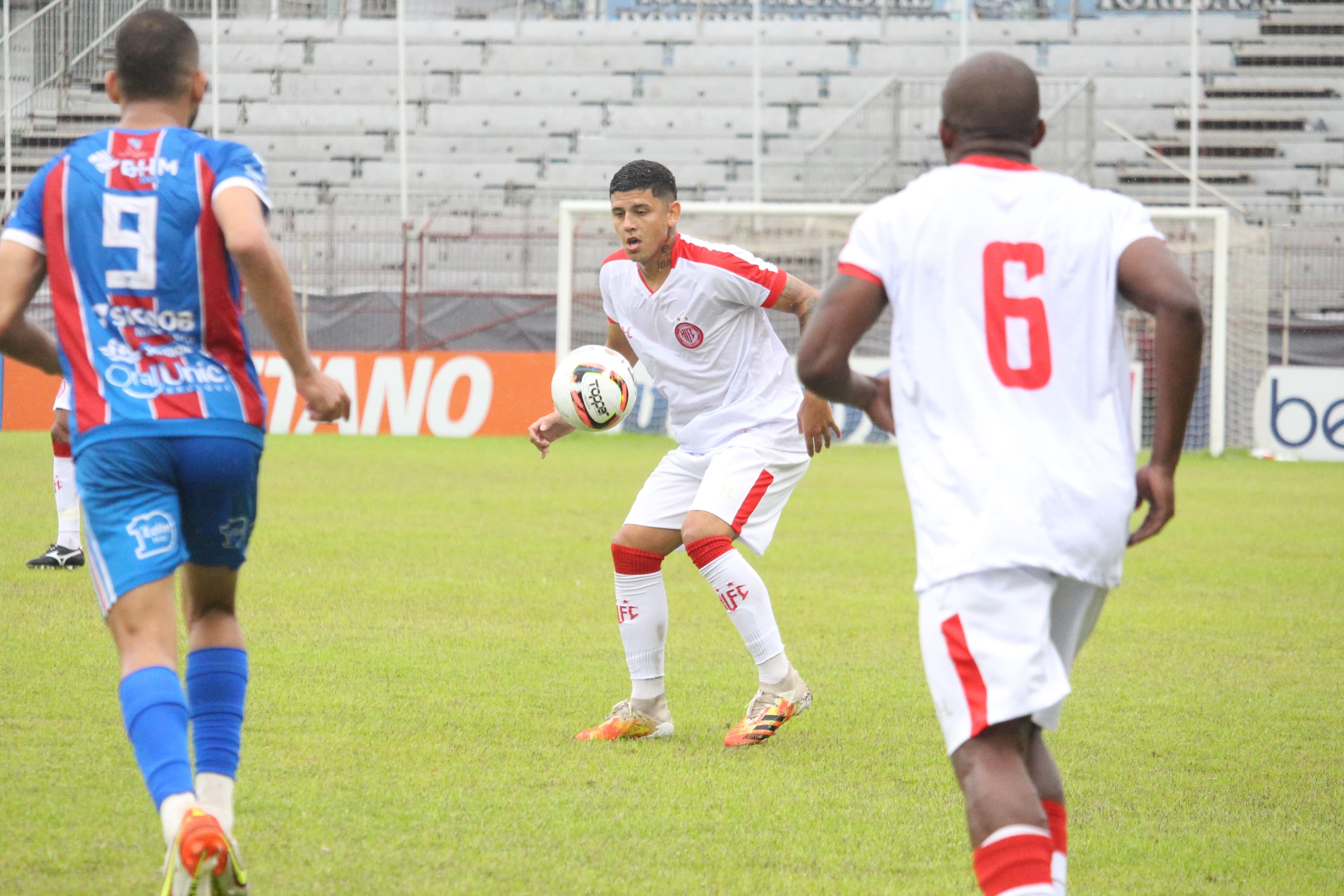 COPA SC: Hercílio Luz empata contra Carlos Renaux na estreia