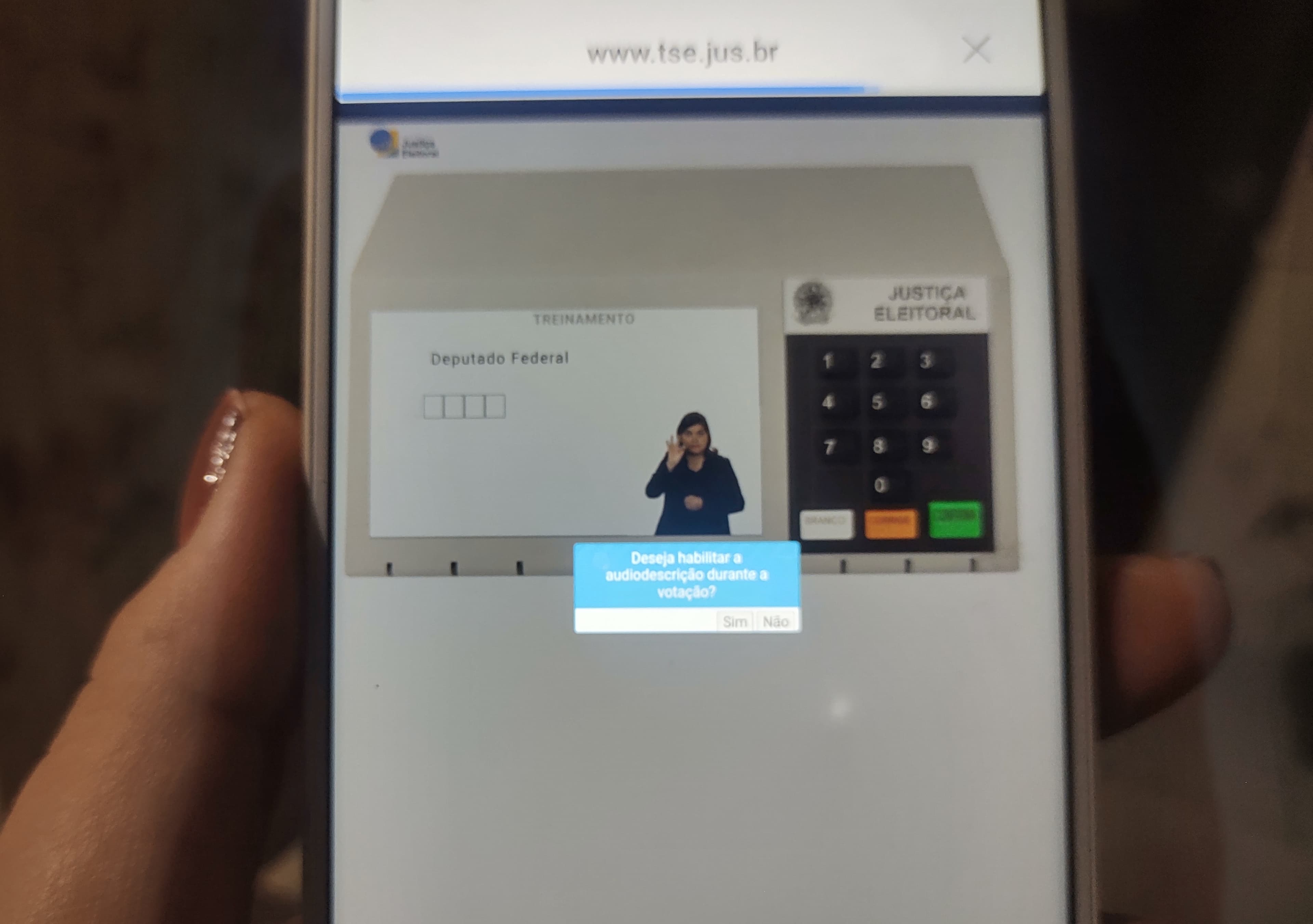 Simulador de votação na urna eletrônica é disponibilizado pelo TSE