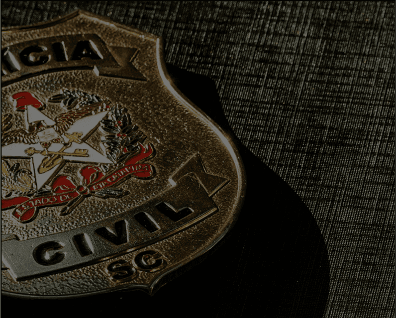 Vinte pessoas são indiciadas por irregularidades no Ciretran de Laguna