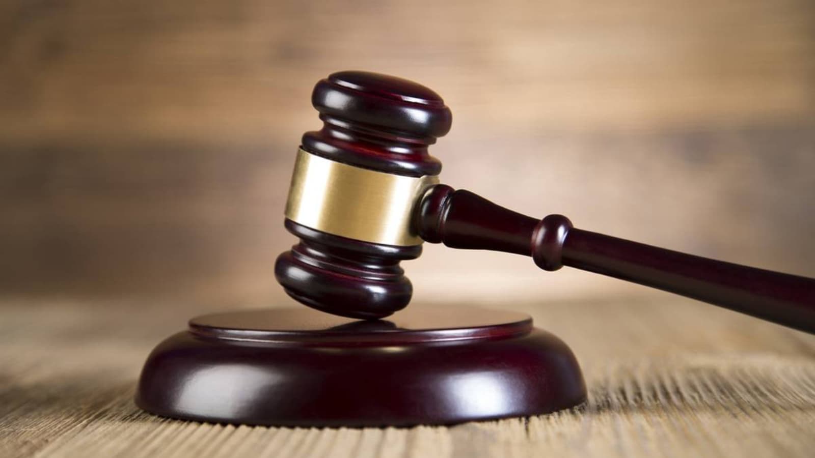 Quatro pessoas são condenadas por roubos de motos de mulheres