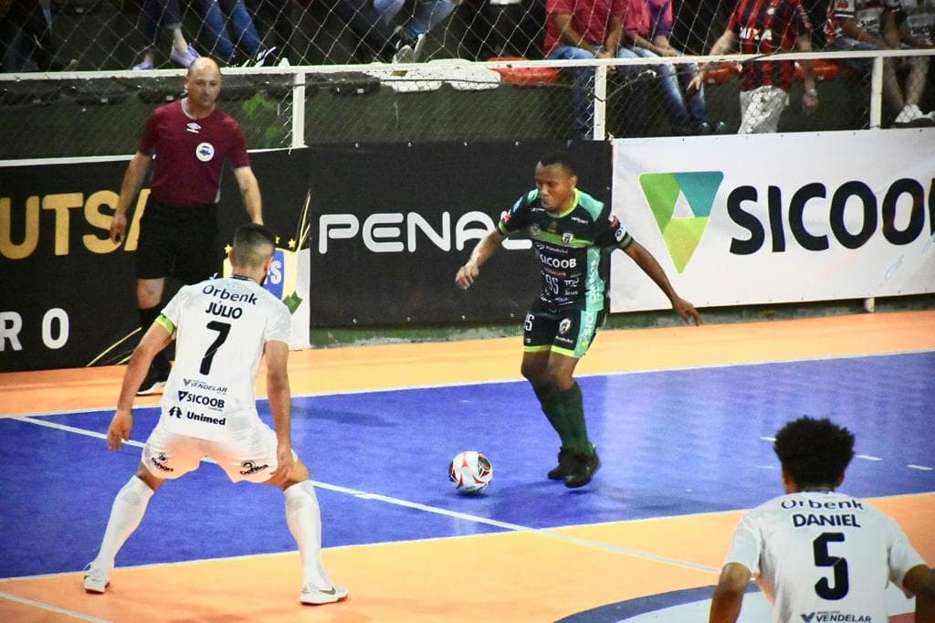 ESTADUAL: Tubarão Futsal é derrotado pelo Curitibanos