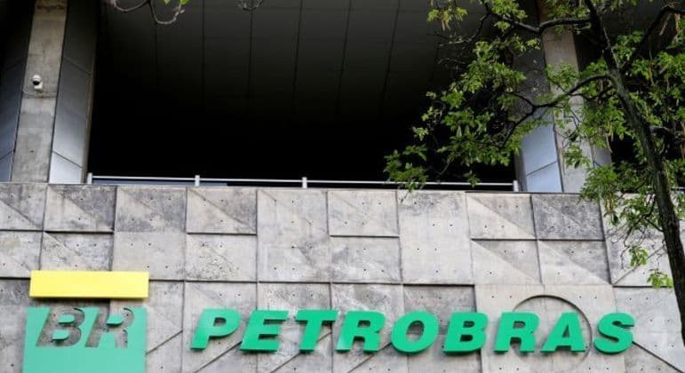 Equipe de transição se reúne com diretores da Petrobras nesta segunda-feira (28)