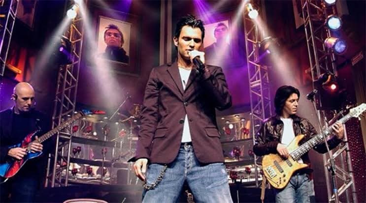 Banda Double You faz show em Laguna nesta sexta-feira (30)