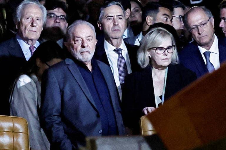 Aumento de salário de ministros do STF é sancionado pelo presidente Lula