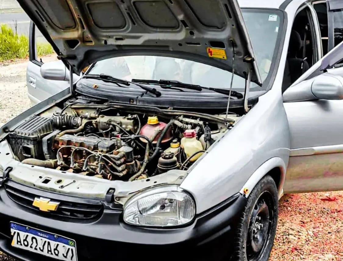 Posto de combustíveis é assaltado; quatro jovens são presos