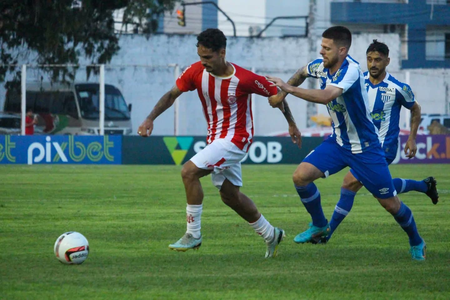 CATARINENSE: Hercílio Luz vence Avaí no último minuto
