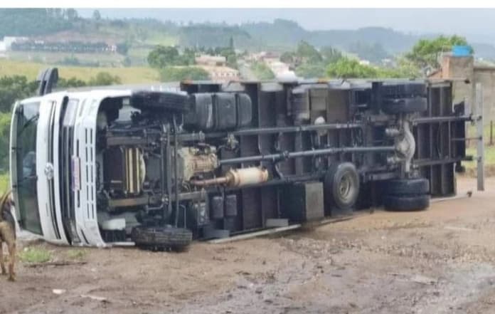 Defesa Civil confirma passagem de tornado em Sangão