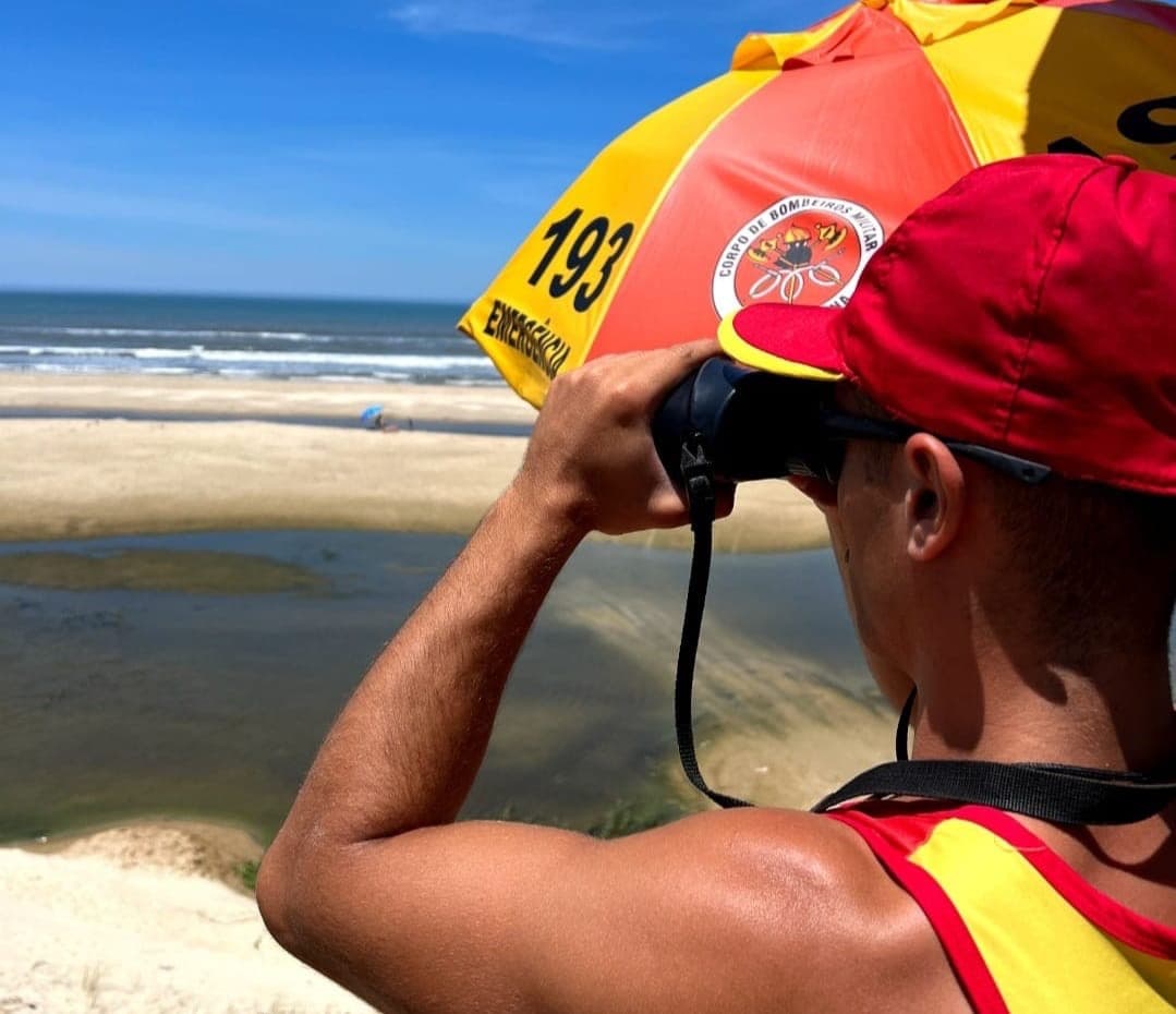 Bombeiros reforçarão segurança nas praias durante o Carnaval