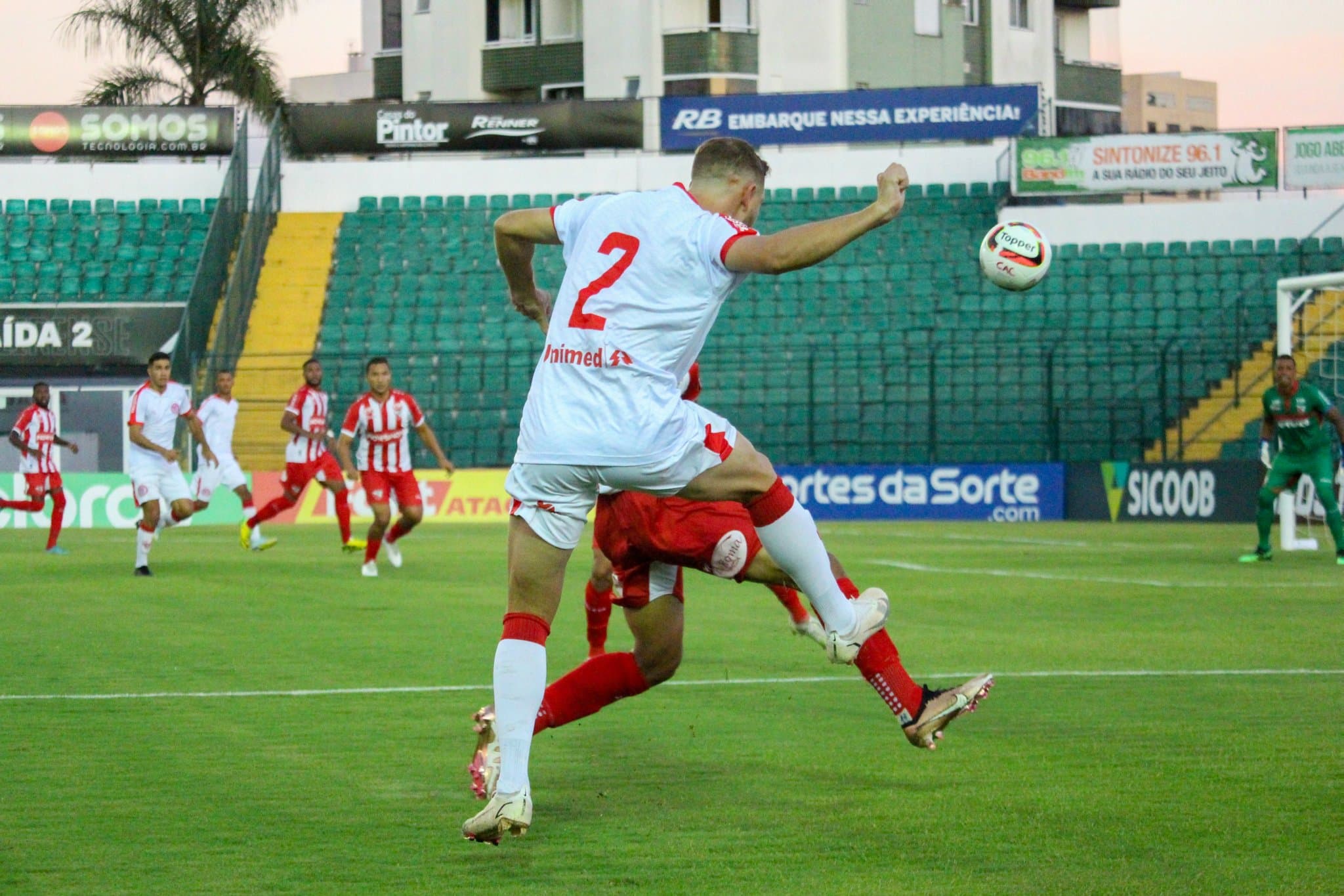 CATARINENSE: Hercílio Luz vence e assume a liderança