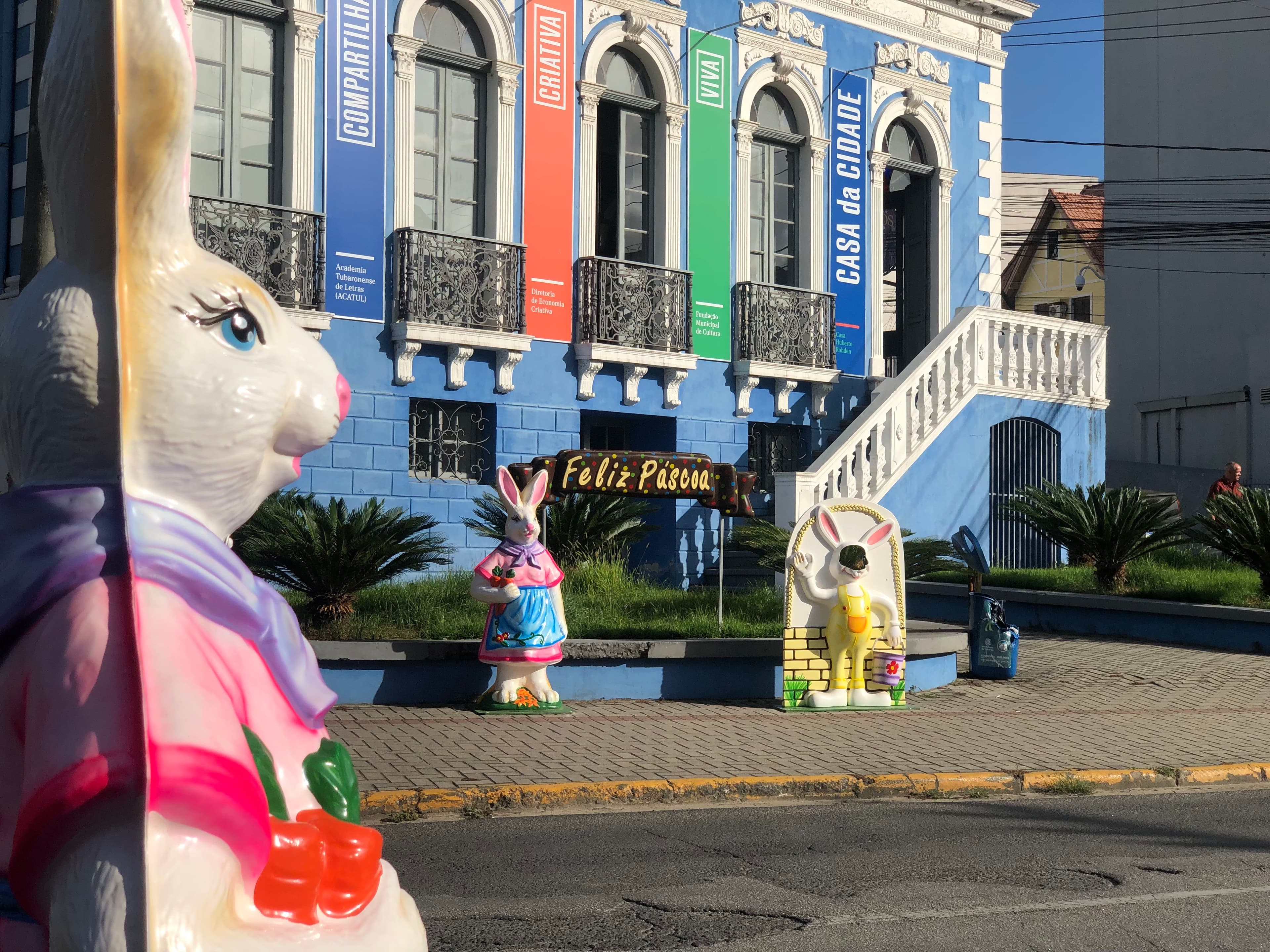 Centro de Tubarão entra no clima da Páscoa