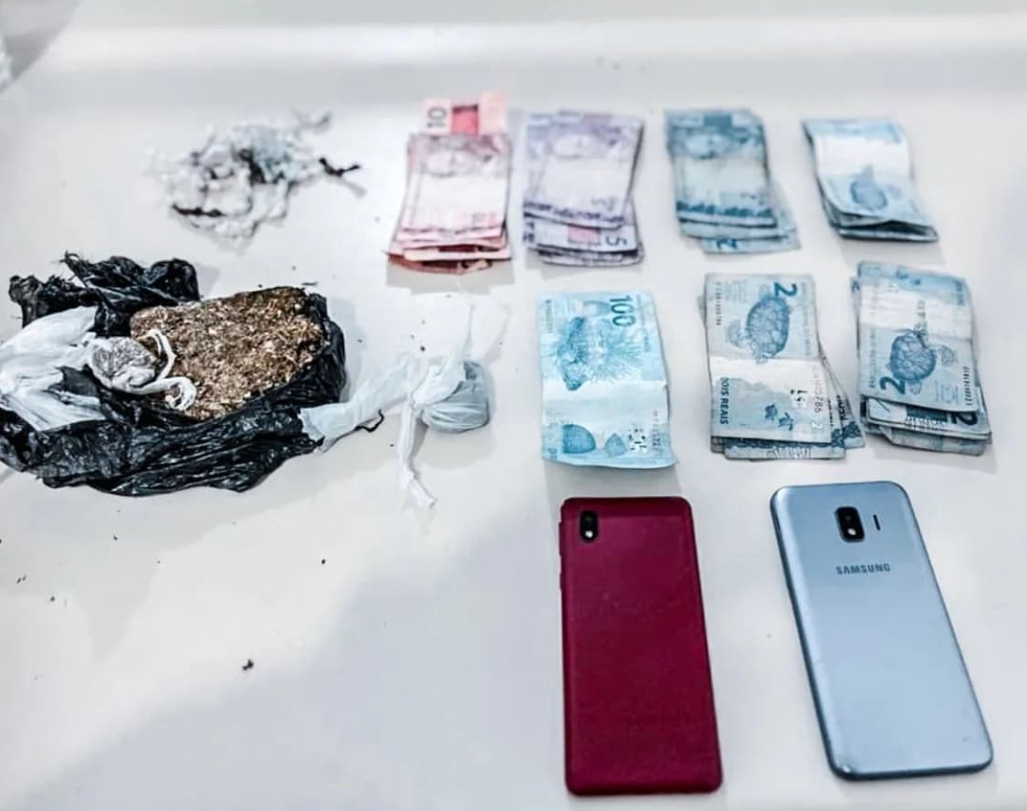 Mais dois jovens são presos por tráfico de drogas em Tubarão