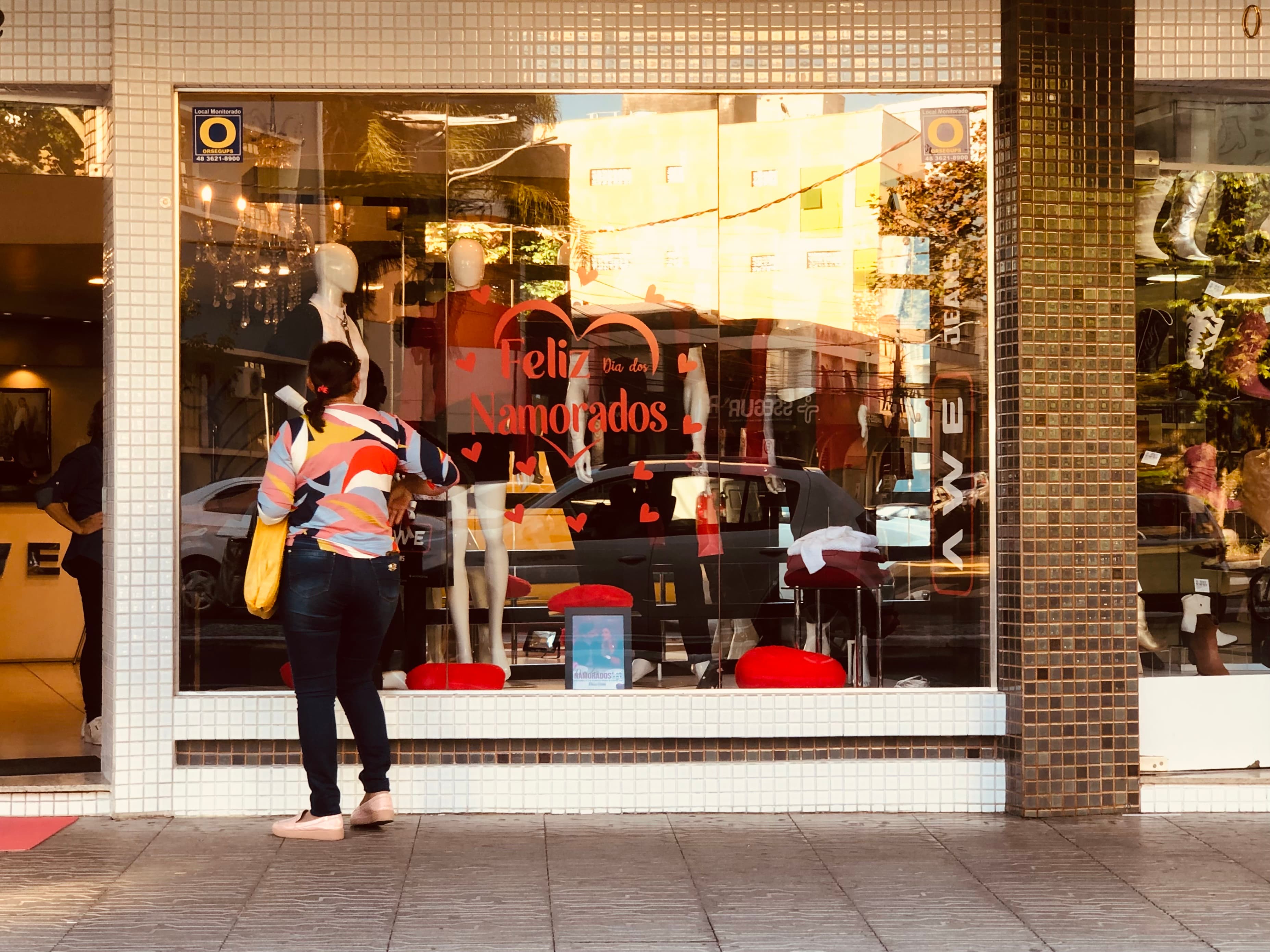 Comércio de Tubarão tem horário especial e atividades para os namorados neste sábado (10)