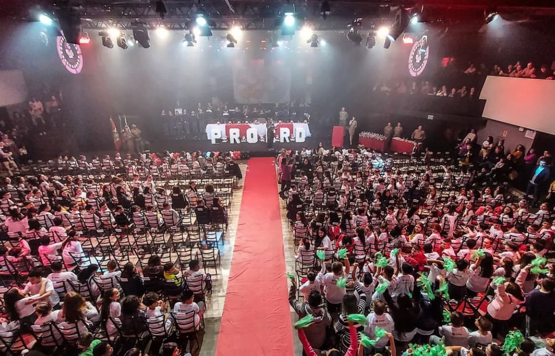 Mais de 530 alunos de Tubarão se formam no Proerd