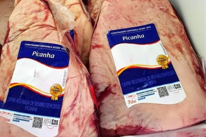 Homem furta duas peças de picanha de supermercado